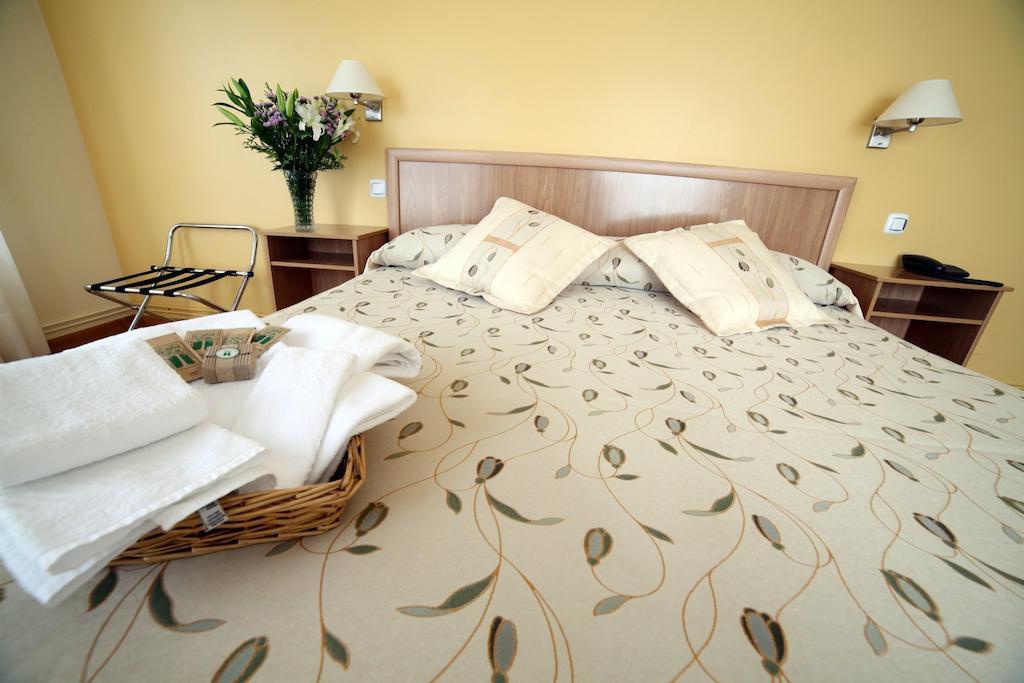 Hotel Rio Ulla Monterroso Екстер'єр фото
