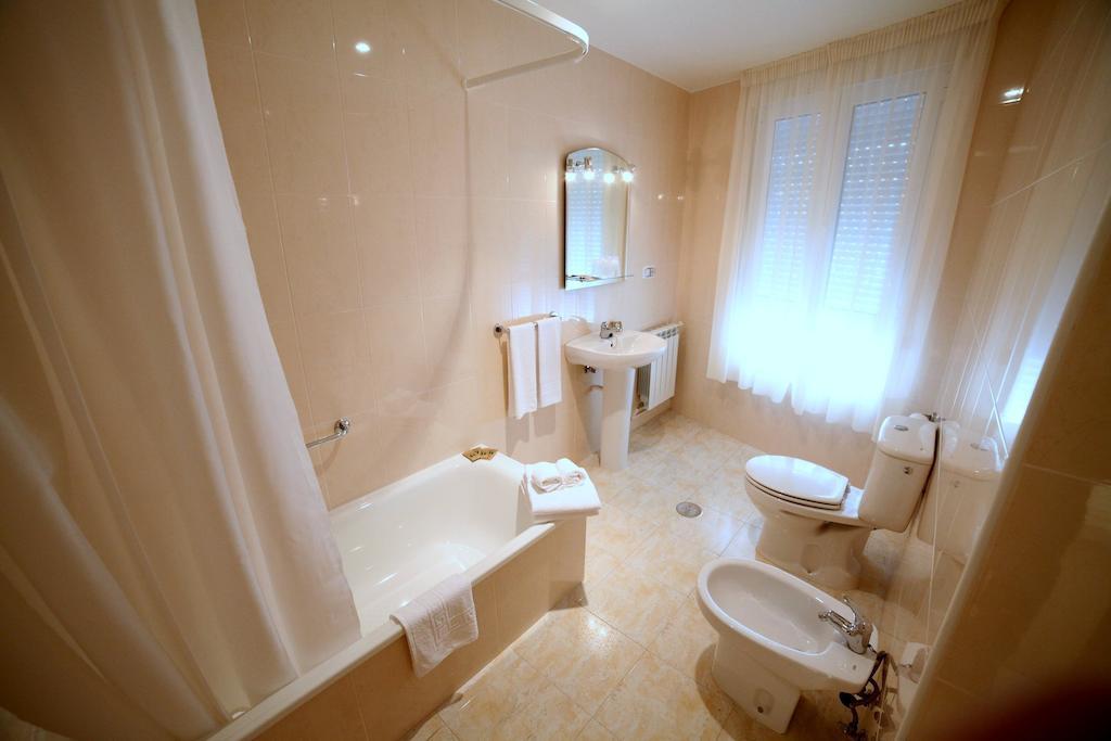 Hotel Rio Ulla Monterroso Номер фото